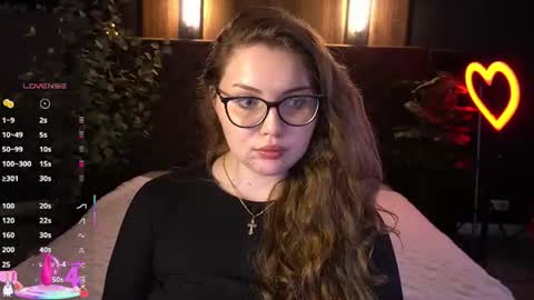 Snapshot of luxsopphia_ chatting on 06.14.26 luxsopphia_ online show from 06.14.26