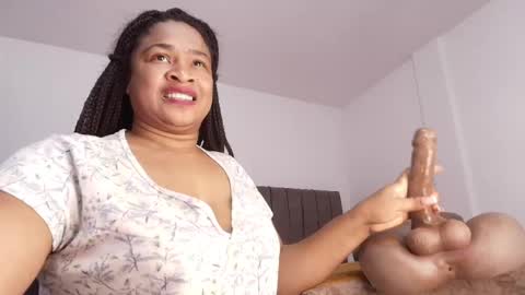 Snapshot of luxy_benet chatting on 04.29.26 Big Benet online show from 04.29.26