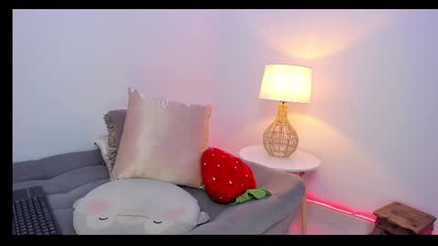 Snapshot of luz_gomez chatting on 02.19.25 Luz Gomez online show from 02.19.25