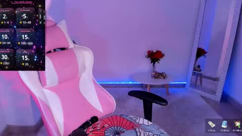 Snapshot of lya__ chatting on 11.17.25 Onlyfans Lya 02 online show from 11.17.25