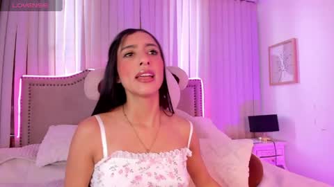 Snapshot of lya_brown chatting on 04.24.26 lya_brown online show from 04.24.26