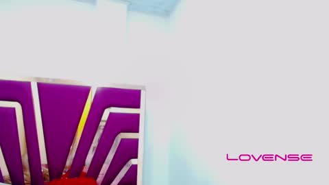 Snapshot of lyan_hotters chatting on 02.21.25 lyan_hotters online show from 02.21.25