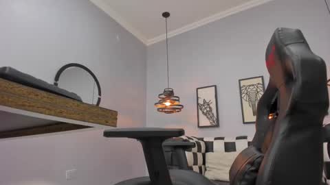 Snapshot of lyarobbie chatting on 09.20.25 Lya Robbie online show from 09.20.25