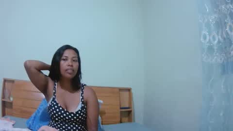 Snapshot of lycia01 chatting on 04.10.26 lycia01 online show from 04.10.26