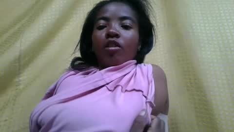 Snapshot of lydie856696 chatting on 06.29.26 lydie856696 online show from 06.29.26