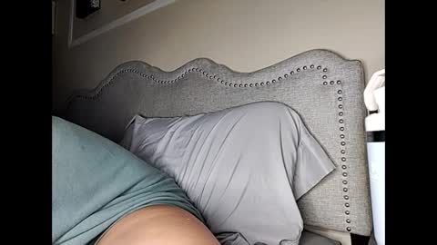 Olivia online show from 12.04.24