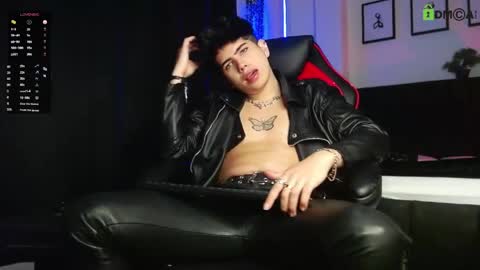 Snapshot of lylebennett_ chatting on 05.18.26 Lyle Bennett Freelance Model online show from 05.18.26