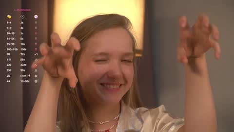 Snapshot of lyly_bambi chatting on 12.14.24 Lyly bambi online show from 12.14.24