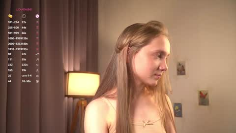 Snapshot of lyly_bambi chatting on 01.08.25 Lyly bambi online show from 01.08.25