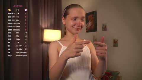 Snapshot of lyly_bambi chatting on 01.19.25 Lyly bambi online show from 01.19.25