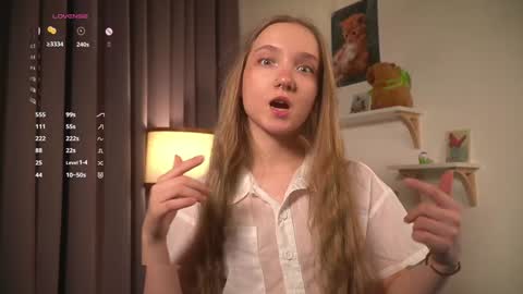 Snapshot of lyly_bambi chatting on 02.01.25 Lyly bambi online show from 02.01.25