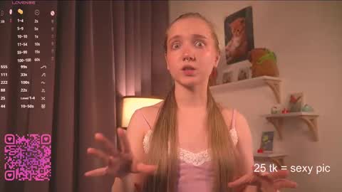 Snapshot of lyly_bambi chatting on 03.07.25 Lyly bambi online show from 03.07.25