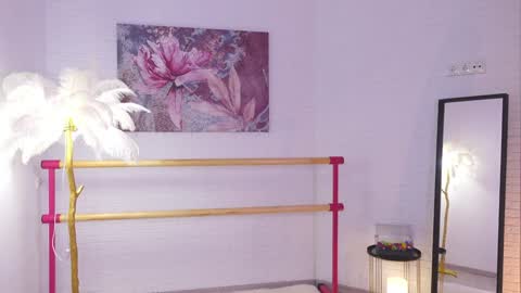 Lyly   online show from 01.27.25