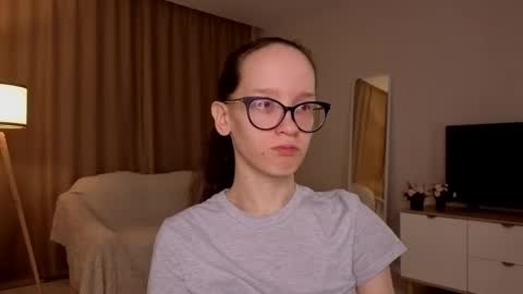 Sara online show from 04.14.26