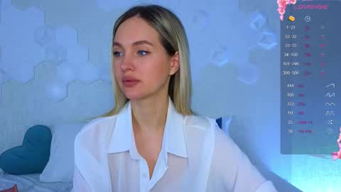 Lana online show from 11.25.25