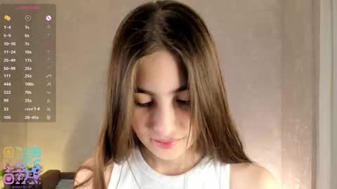 Snapshot of lynnaaspen chatting on 10.26.25 Ellie online show from 10.26.25