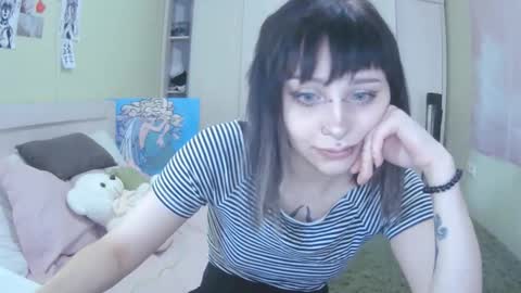 Snapshot of lynncottingham chatting on 10.03.25 Kira online show from 10.03.25