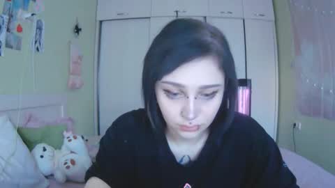 Snapshot of lynncottingham chatting on 10.17.25 Kira online show from 10.17.25