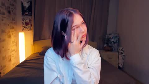 Cozy Lynns room online show from 11.28.25