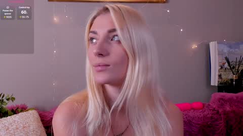 Snapshot of lynngarney chatting on 12.11.24 Lika online show from 12.11.24