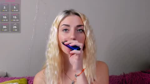 Snapshot of lynngarney chatting on 12.18.24 Lika online show from 12.18.24