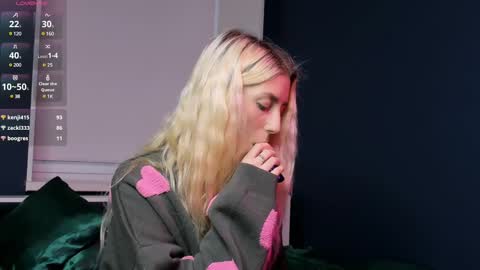 Snapshot of lynngarney chatting on 01.16.25 Lika online show from 01.16.25