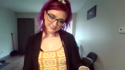 Snapshot of lynnkitten69000 chatting on 03.11.26 Lynn online show from 03.11.26