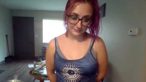 Snapshot of lynnkitten69000 chatting on 04.15.26 Lynn online show from 04.15.26