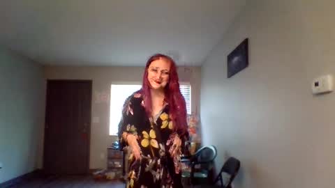 Snapshot of lynnkitten69000 chatting on 06.18.26 Lynn online show from 06.18.26