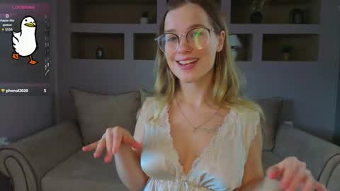 Lynn online show from 10.29.25