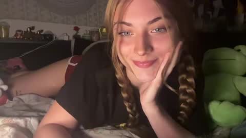 Snapshot of lynnxadams chatting on 07.17.26 lynnxadams online show from 07.17.26