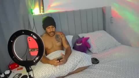 Lyon Dark online show from 10.06.25