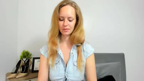 Lura online show from 09.29.25