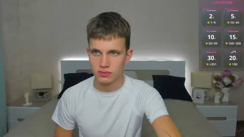 Snapshot of m0neyken_ chatting on 07.24.26 m0neyken_ online show from 07.24.26