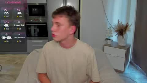 Snapshot of m0neyken_ chatting on 08.01.26 m0neyken_ online show from 08.01.26