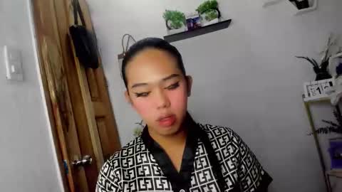 Janelovesu online show from 10.12.25