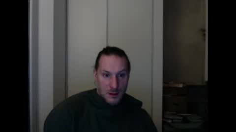 Snapshot of m4rduk81 chatting on 02.15.25 m4rduk online show from 02.15.25