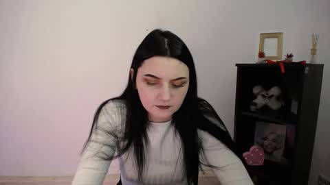 m_i_k_i_ online show from 02.06.26