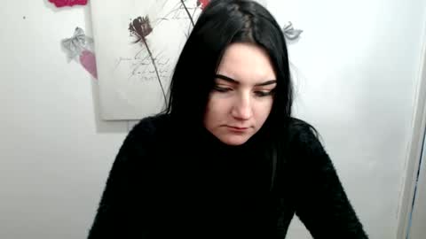 m_i_k_i_ online show from 02.21.26