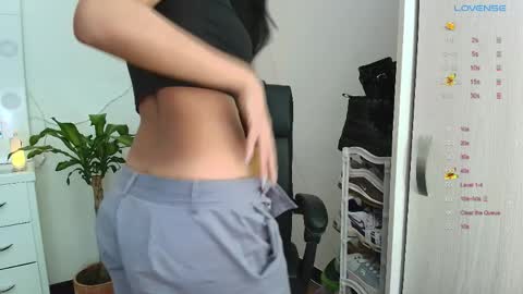 maaddy_ online show from 04.09.26