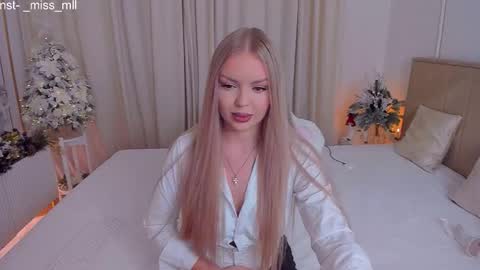 Snapshot of maarym chatting on 01.14.26 Mary online show from 01.14.26