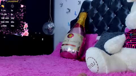 Snapshot of maavca chatting on 02.14.25 maavca online show from 02.14.25