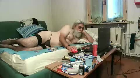 Snapshot of maax1970to chatting on 10.05.25 maax1970 online show from 10.05.25