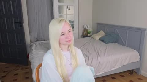 Christina online show from 05.25.26