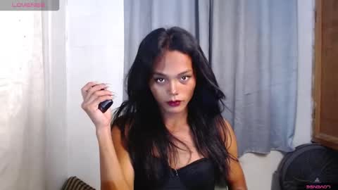 Snapshot of mabuhay_lola chatting on 05.25.26 Divina online show from 05.25.26