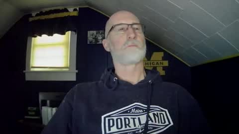 Snapshot of mac8181 chatting on 12.21.25 mac8181 online show from 12.21.25
