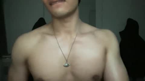 Snapshot of mac_cain chatting on 02.04.25 Maccain online show from 02.04.25