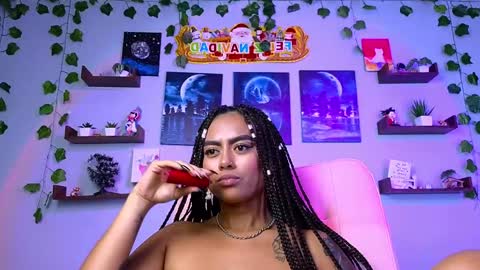 Macey Elliot Modelo Independiente online show from 12.13.24