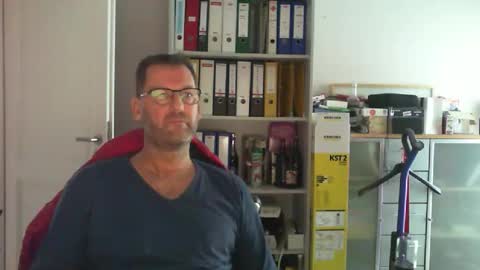 macfly67 online show from 10.04.25