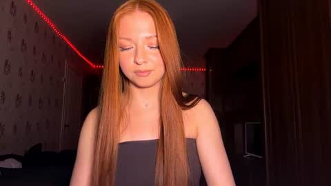 Snapshot of machelleunderdahl chatting on 06.21.26 Nicole online show from 06.21.26